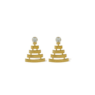 Brinco com zircônia e base geométrica banhado a ouro 18K da UNA Semijoias em fundo branco, em vista frontal do par.
