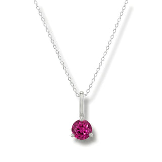 Colar Sign ponto de luz Turmalina Rosa banhado a prata 925 da UNA em fundo branco, com pink vibrante