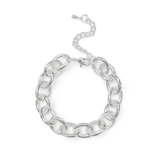 Pulseira de elos grandes banhada a prata 925 da UNA Semijoias em fundo branco, com fecho e extensor em destaque.