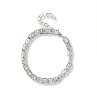Pulseira elo Gucci banhado a ródio da UNA Semijoias em fundo claro, com design sofisticado e elos em destaque
