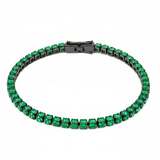 Pulseira masculina em aço inox black com zircônias verdes estilo esmeralda da UNA Semijoias em fundo branco, acessório moderno, elegante e antialérgico.